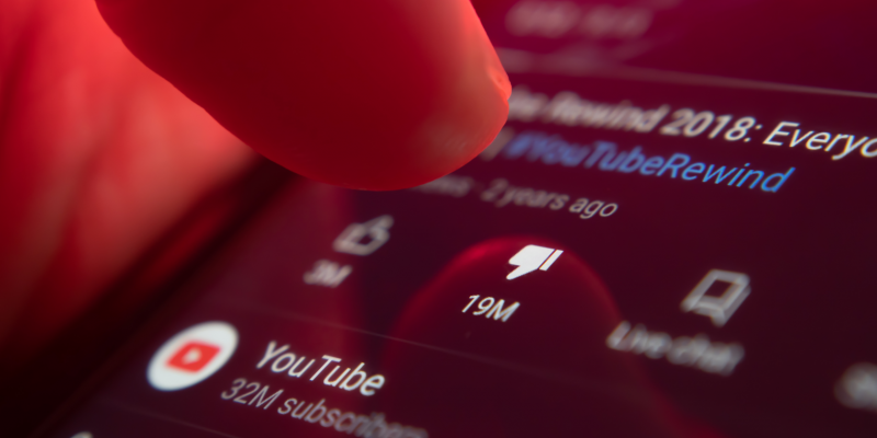 Dịch vụ Tăng Dislike Youtube - công cụ giúp bạn trở thành Kimkardashian phiên bản Việt Nam!