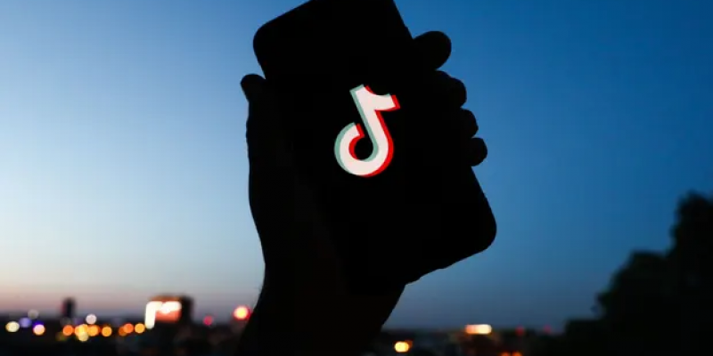 Mua mắt livestream TikTok - dịch vụ làm cho kênh TikTok thu hút, hấp dẫn